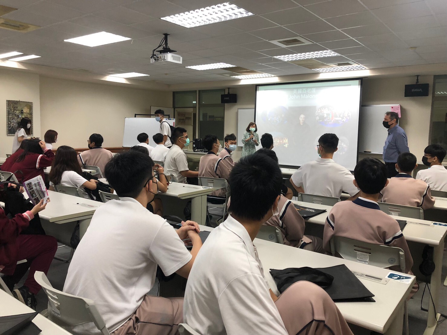 長榮中學蒞校參訪