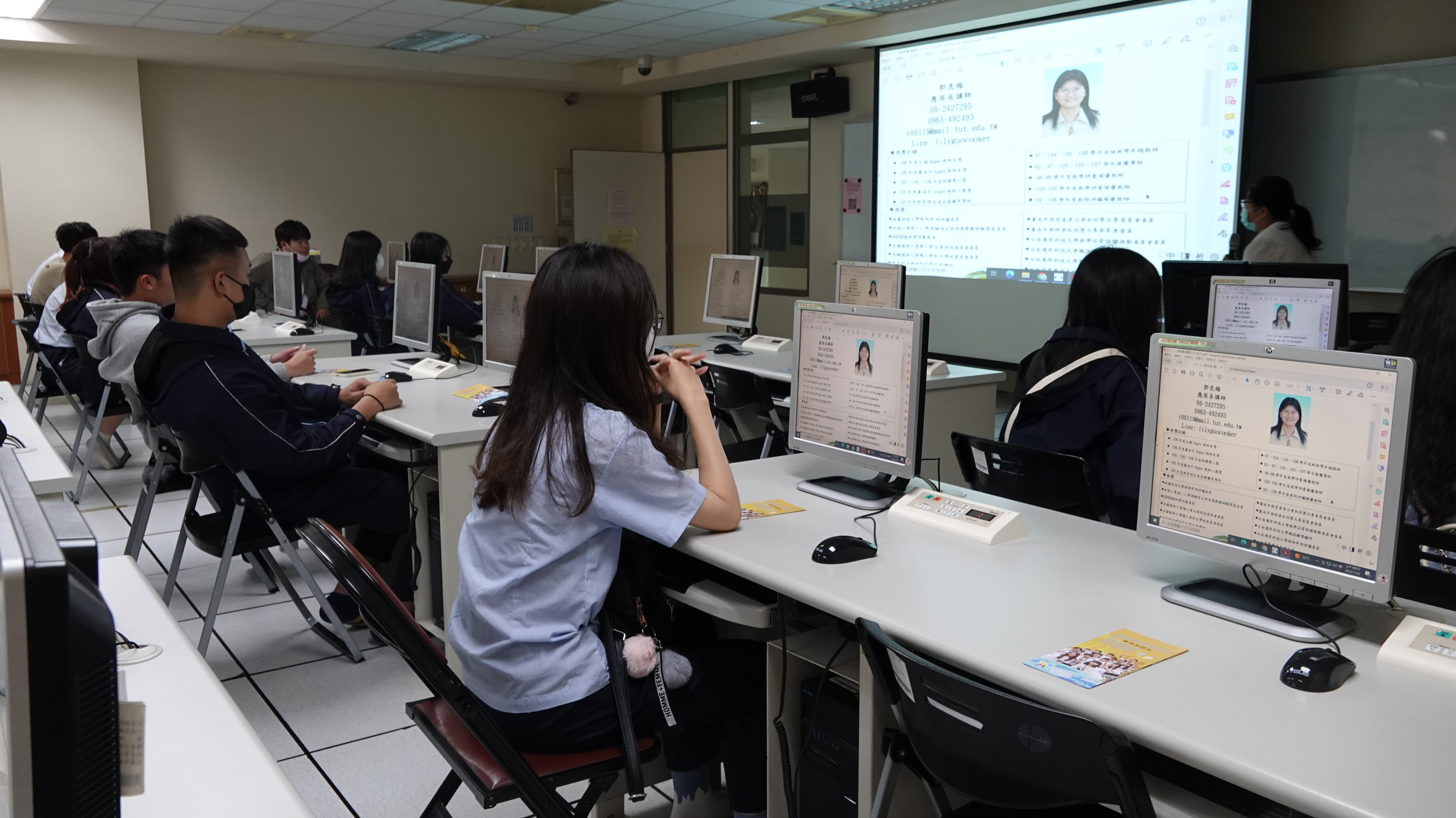 111.12.2關西高中蒞校參訪2
