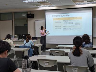 115學年度第一學期就業講座【航空服務業徵才應試技巧分享】圖片